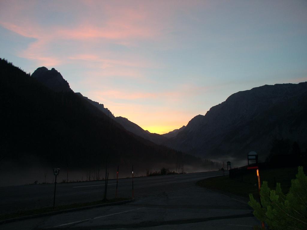 Fruehstueckspension Seeberghof Seewiesen Luaran gambar